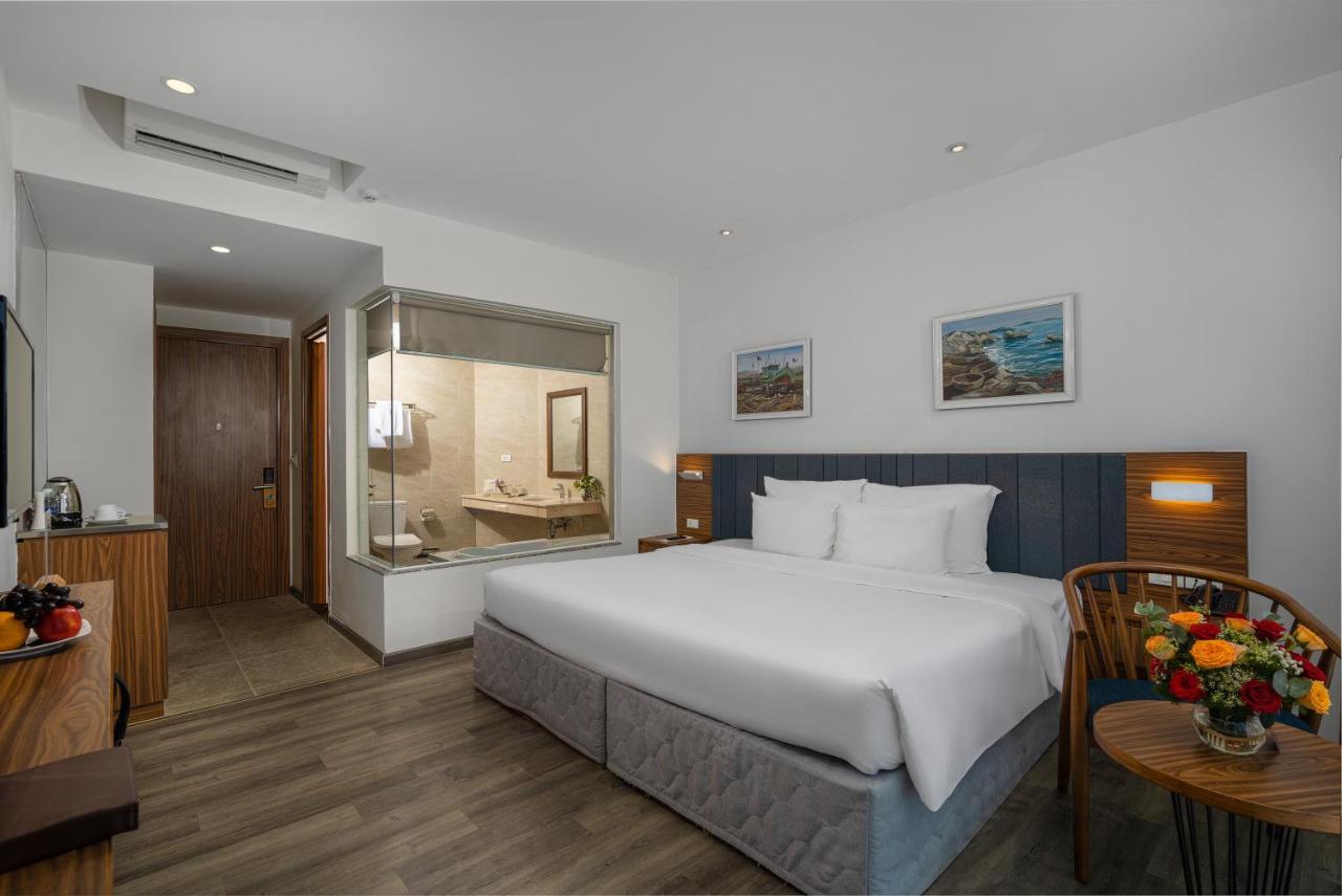 Sala Tuy Hoa Beach Hotel Exterior photo