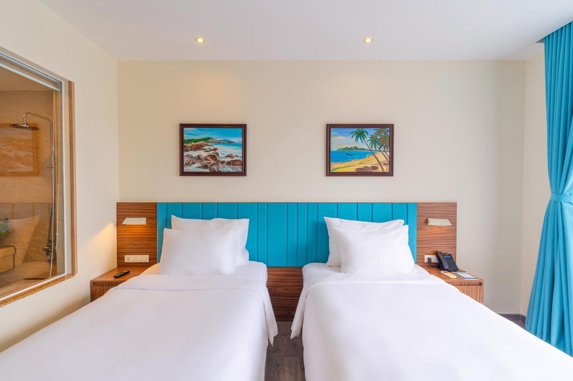 Sala Tuy Hoa Beach Hotel Exterior photo